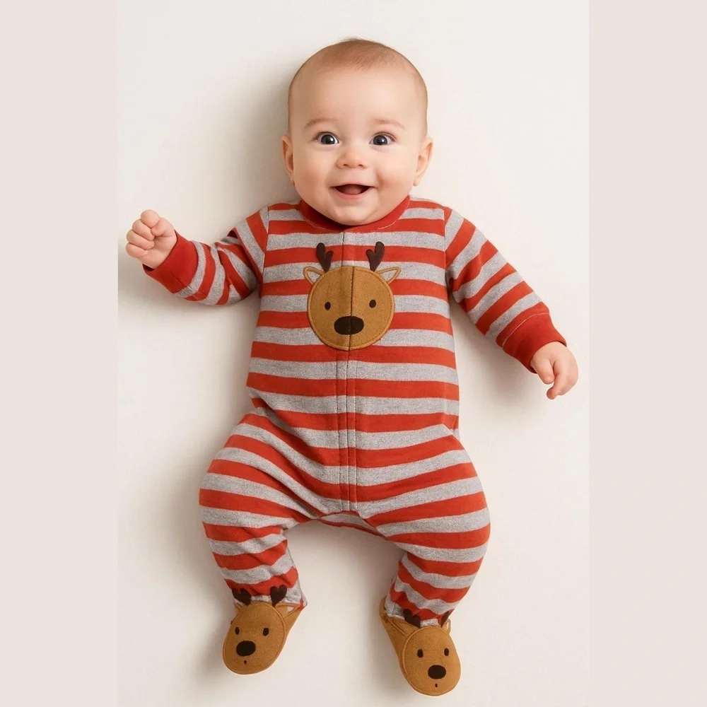 Carters Baby Striped Reindeer Footed Sleeper Onesie Two Way Zip Size 6M  Red NWT